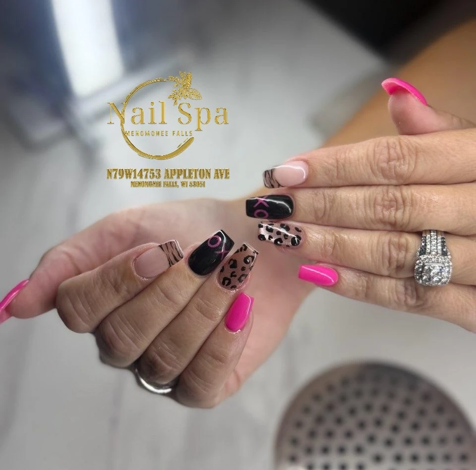 Nails & Spa Menomonee Falls, WI 53051